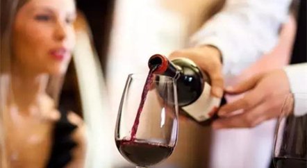 國內(nèi)(nèi)的進(jìn)口紅酒代理生意好做嗎?