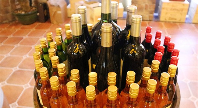 開紅酒店需要準(zhǔn)(zhǔn)備什么?