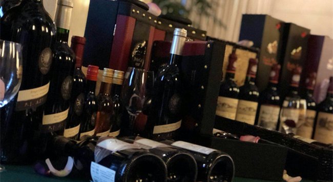 開(kāi)紅酒連鎖店賺錢(qián)嗎